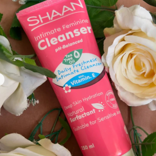 Shaan Intimate Feminine Cleanser with Vitamin E - 250 ml