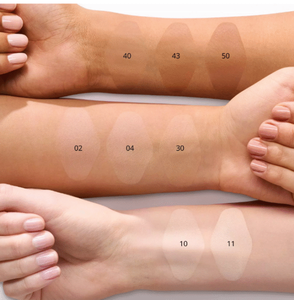 Essence Mattifying Compact Powder