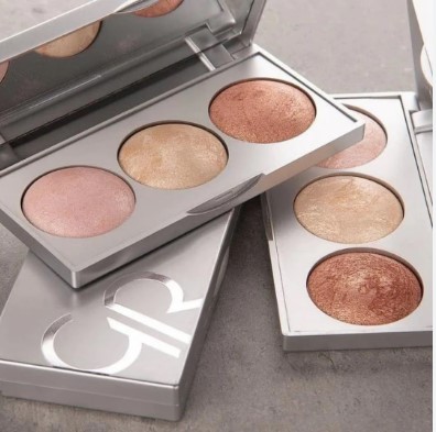 Golden Rose strobing highlighter palette