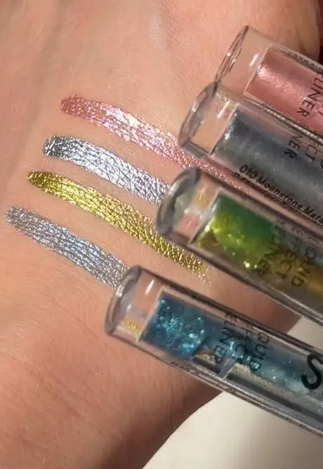 Eyeliner Space Glam Liquid Effect